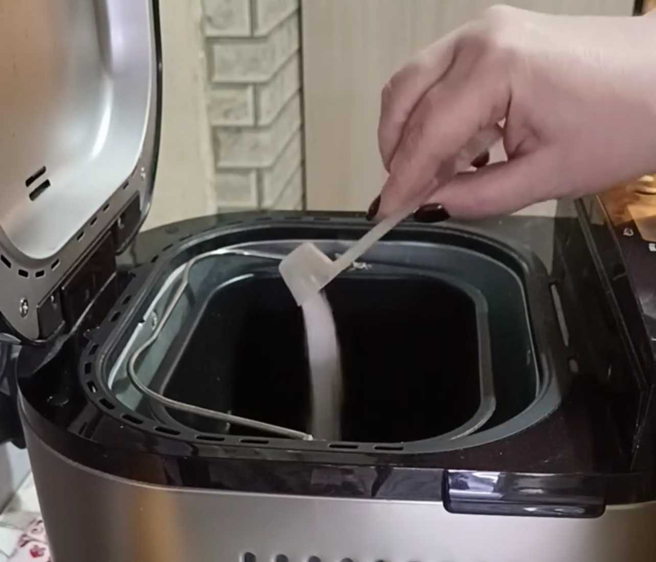 Тесто для пиццы в хлебопечке-Шаг 3