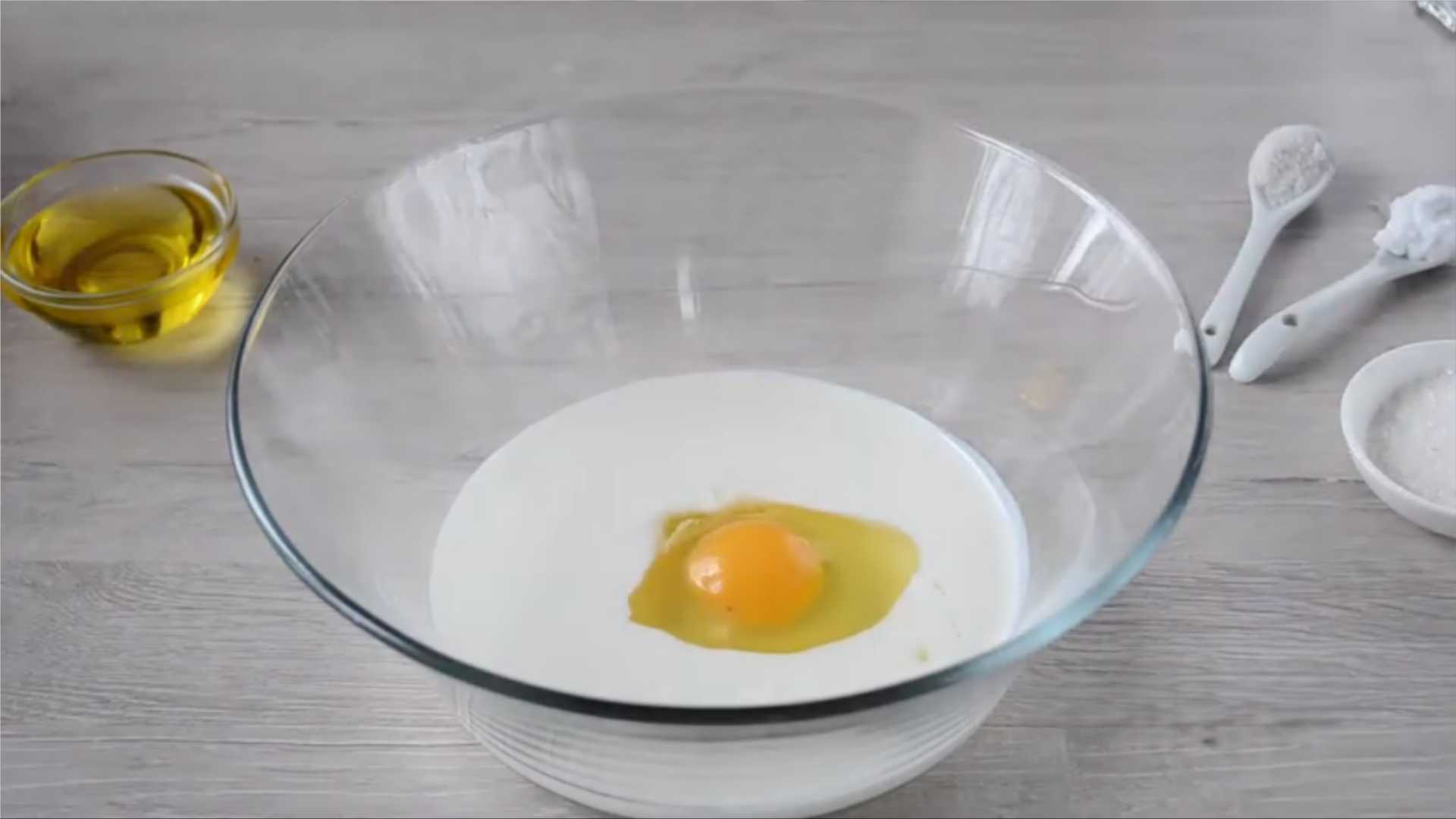 Тесто для пиццы на кефире без дрожжей-Шаг 1