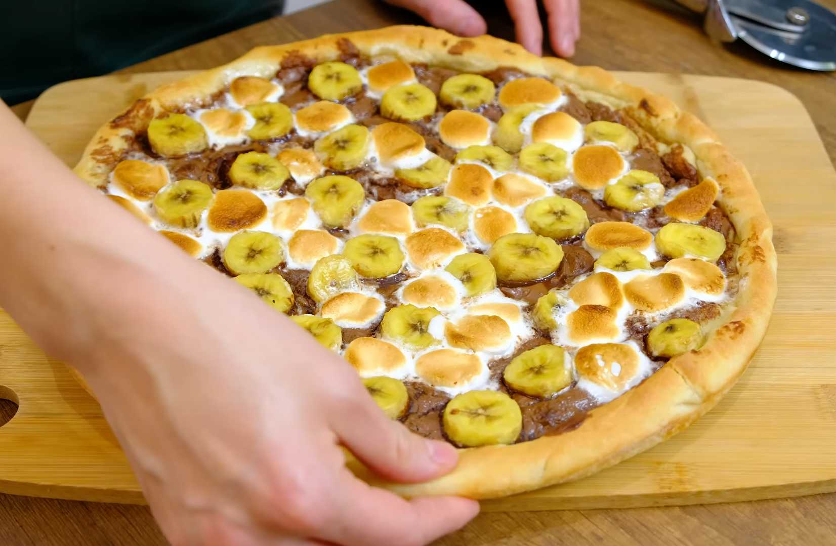 Сладкая пицца с бананом и шоколадом-Шаг 10