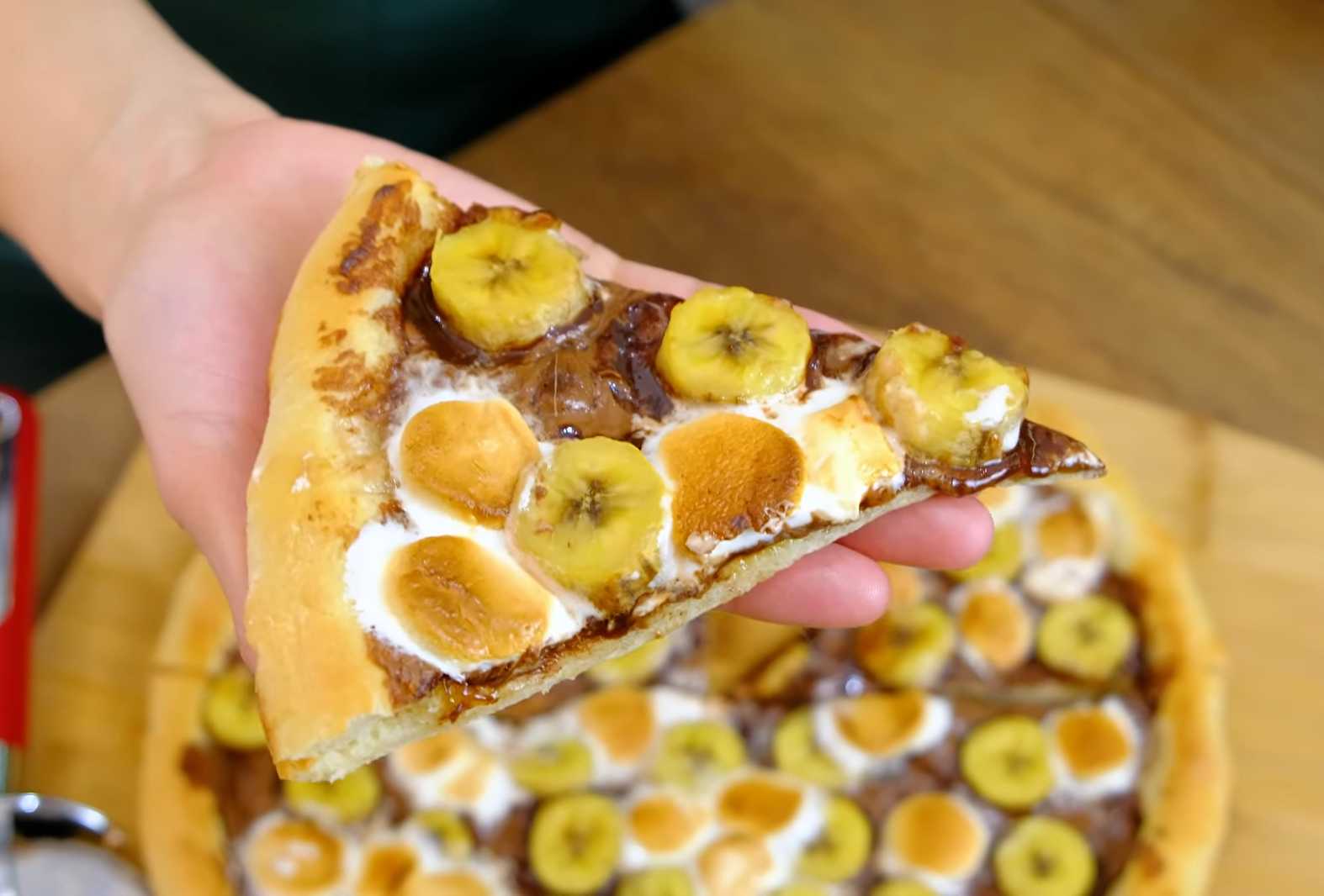 Сладкая пицца с бананом и шоколадом-Шаг 11