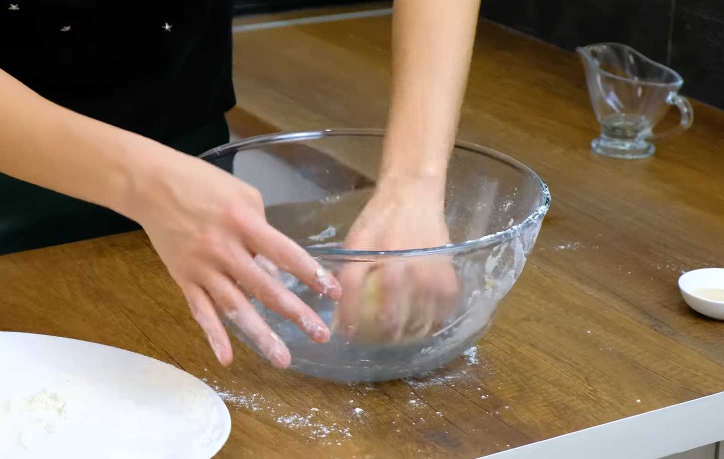 Сладкая пицца с бананом и шоколадом-Шаг 3