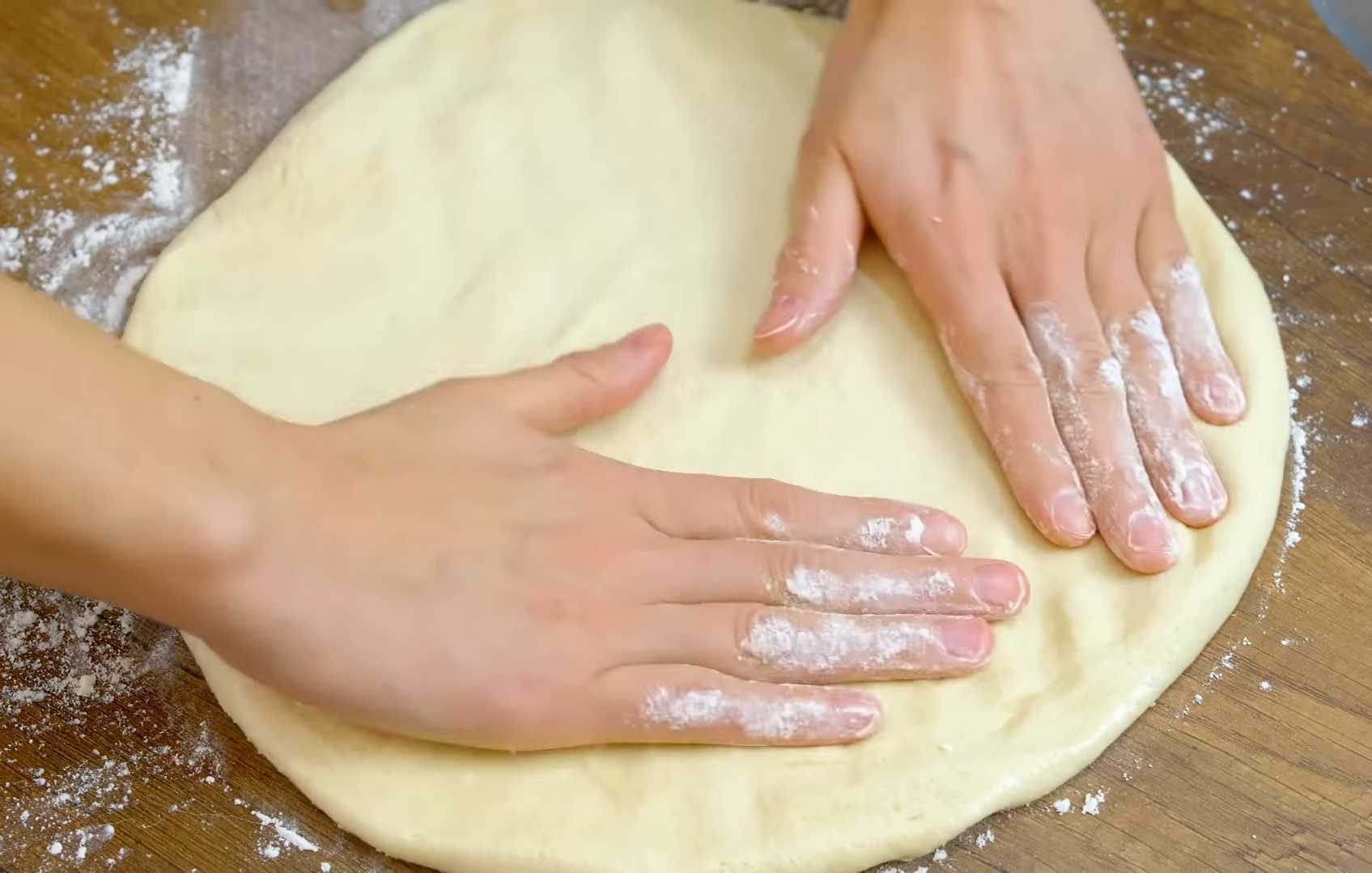 Сладкая пицца с бананом и шоколадом-Шаг 5