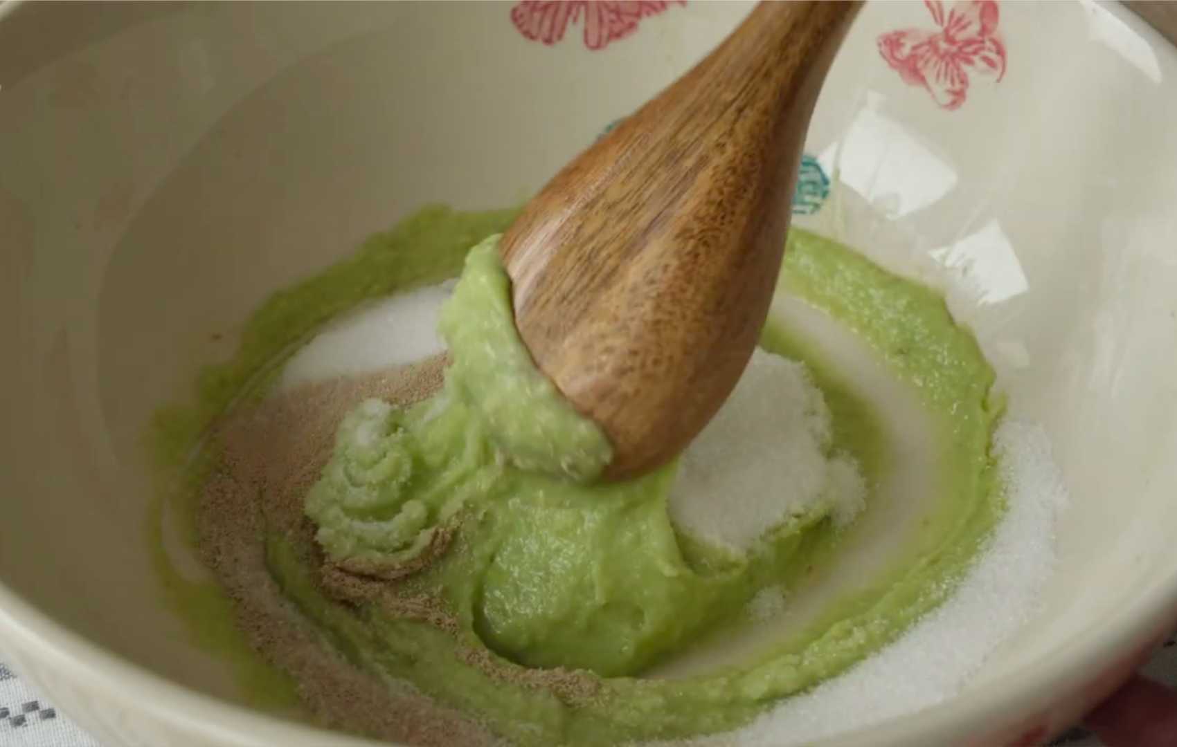 Булочки с авокадо-Шаг 3