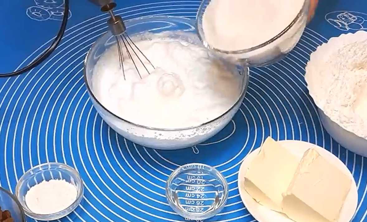 Кулич на дрожжах и кефире-Шаг 3