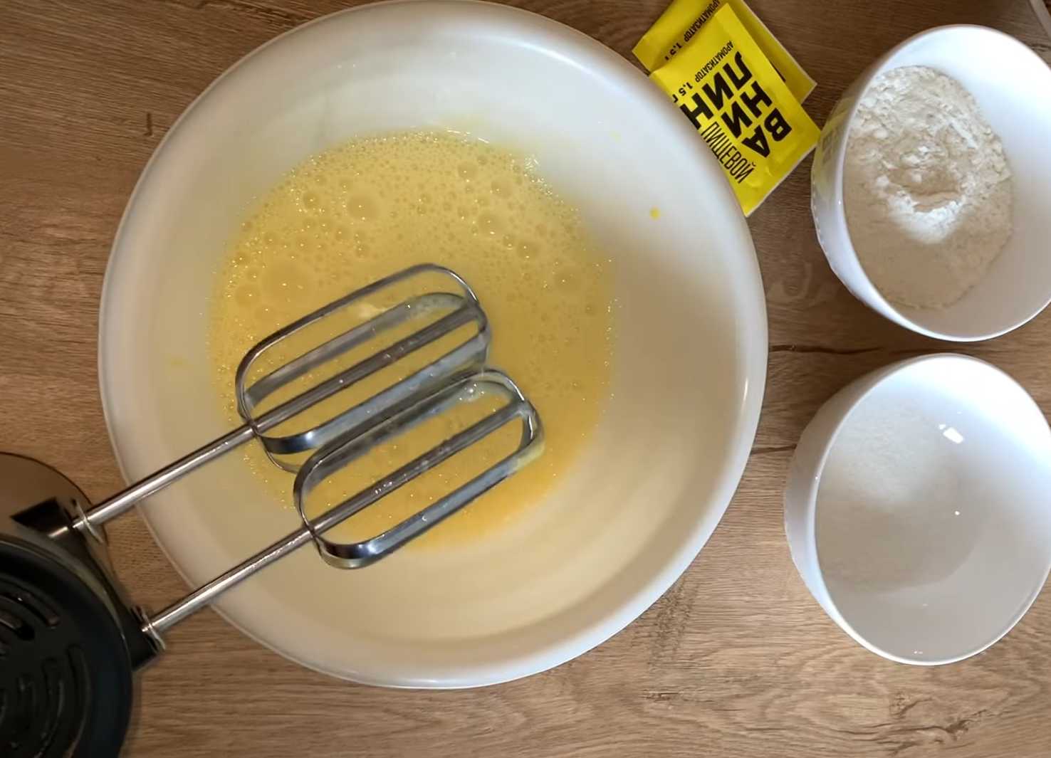 Бисквитный кулич-Шаг 2