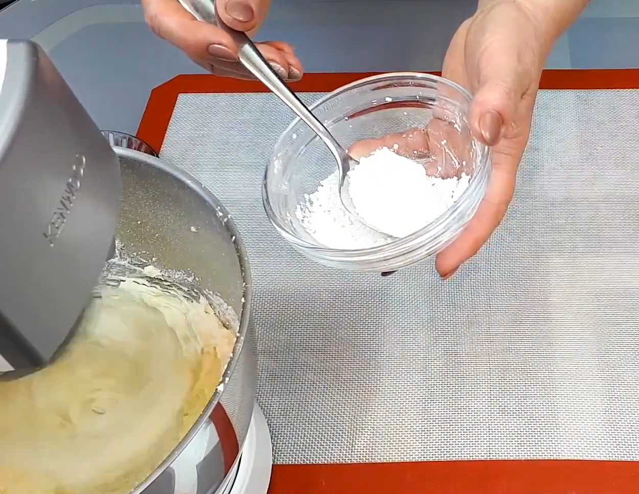 Пасхальный кулич на разрыхлителе-Шаг 3