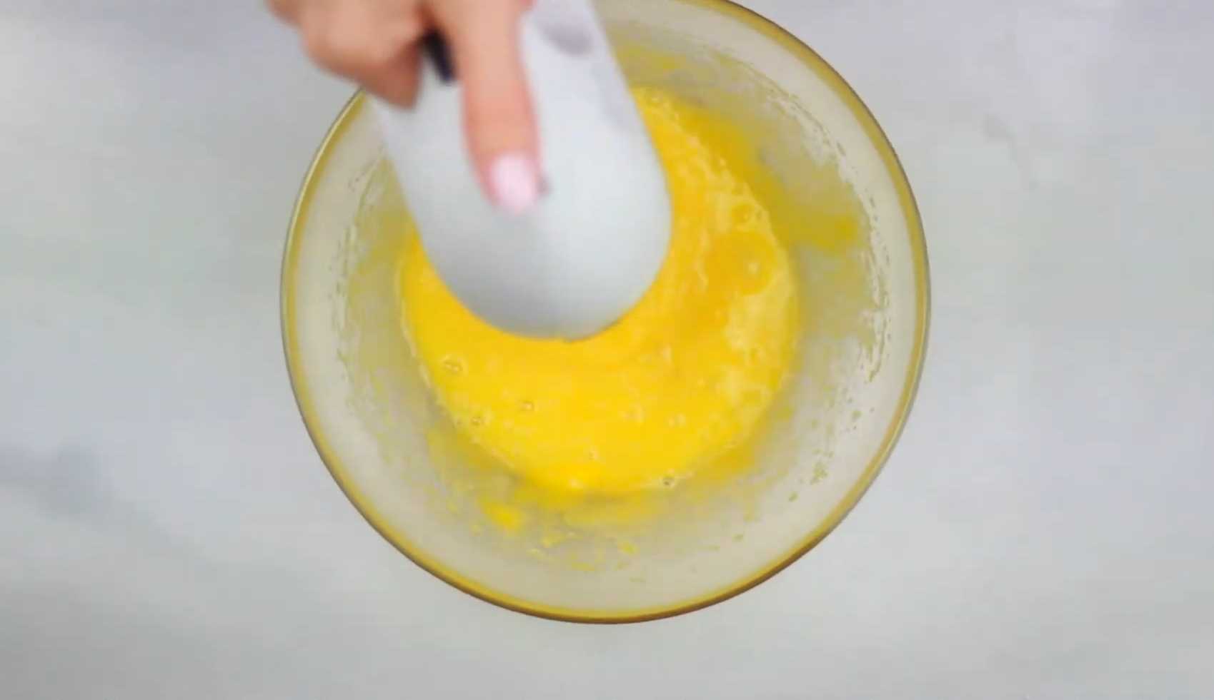 Пасхальный кулич с изюмом-Шаг 1