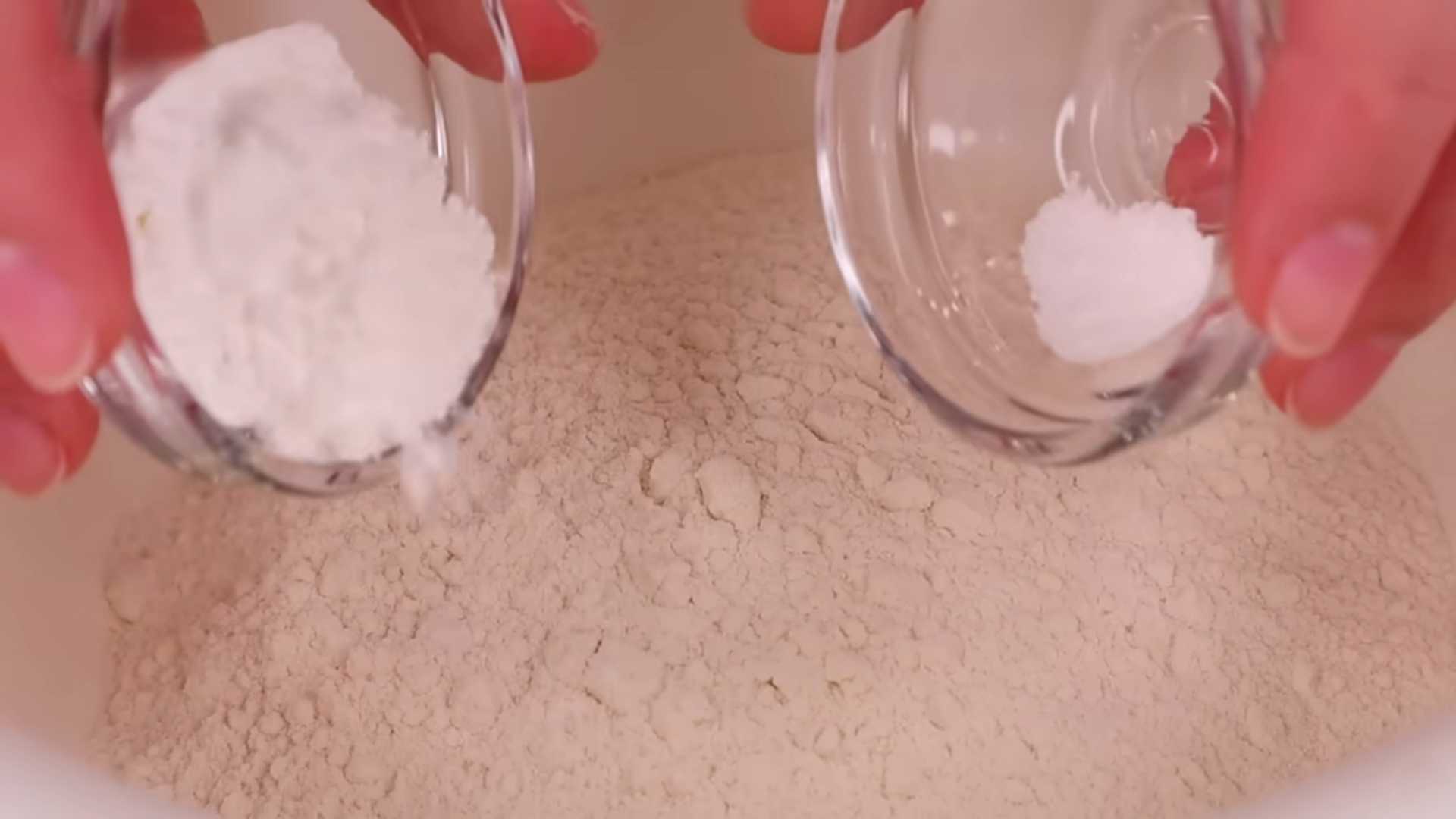 Вкусный кулич без дрожжей с творогом и клюквой-Шаг 4