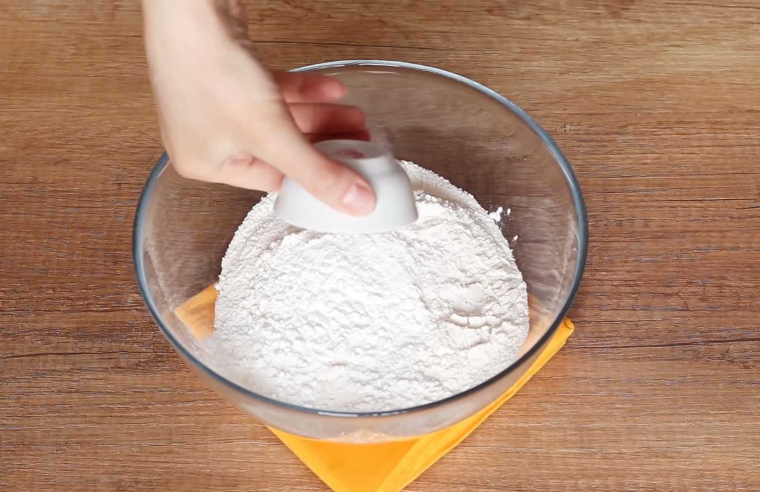 Кулич на кефире без дрожжей-Шаг 1