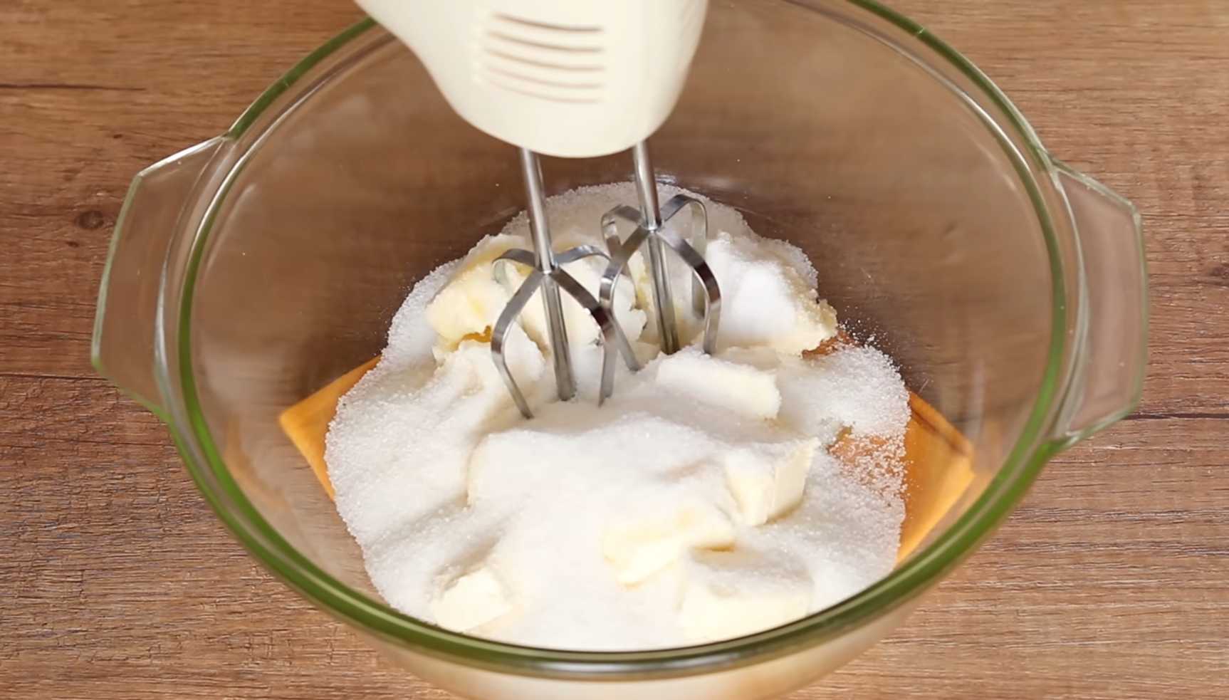 Кулич на кефире без дрожжей-Шаг 2