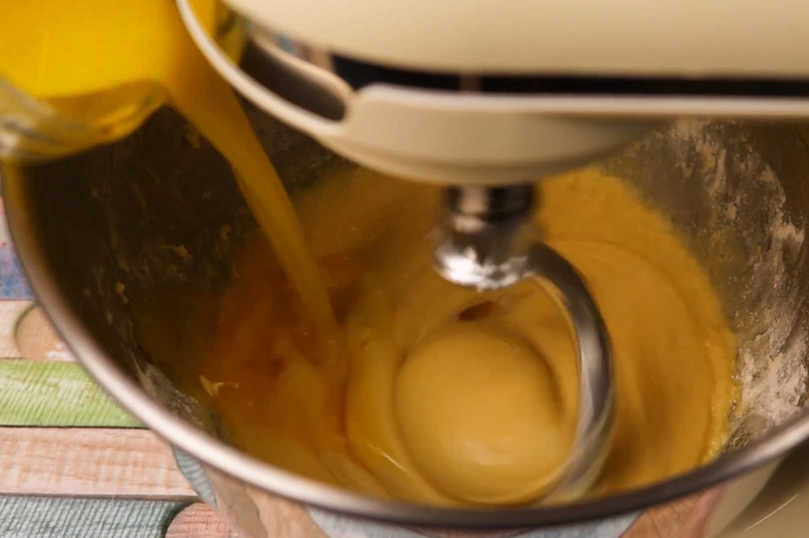 Кулич на манке-Шаг 7