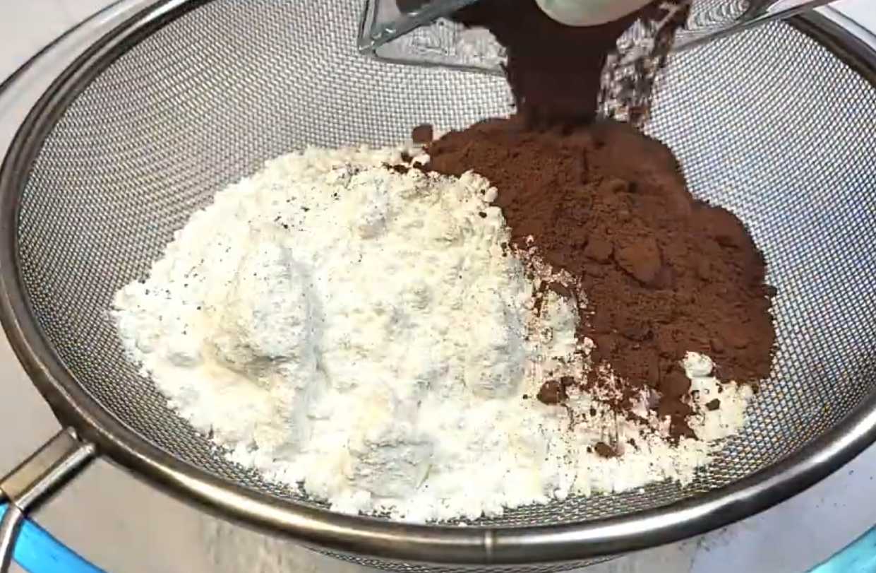 Шоколадная глазурь для кулича-Шаг 1