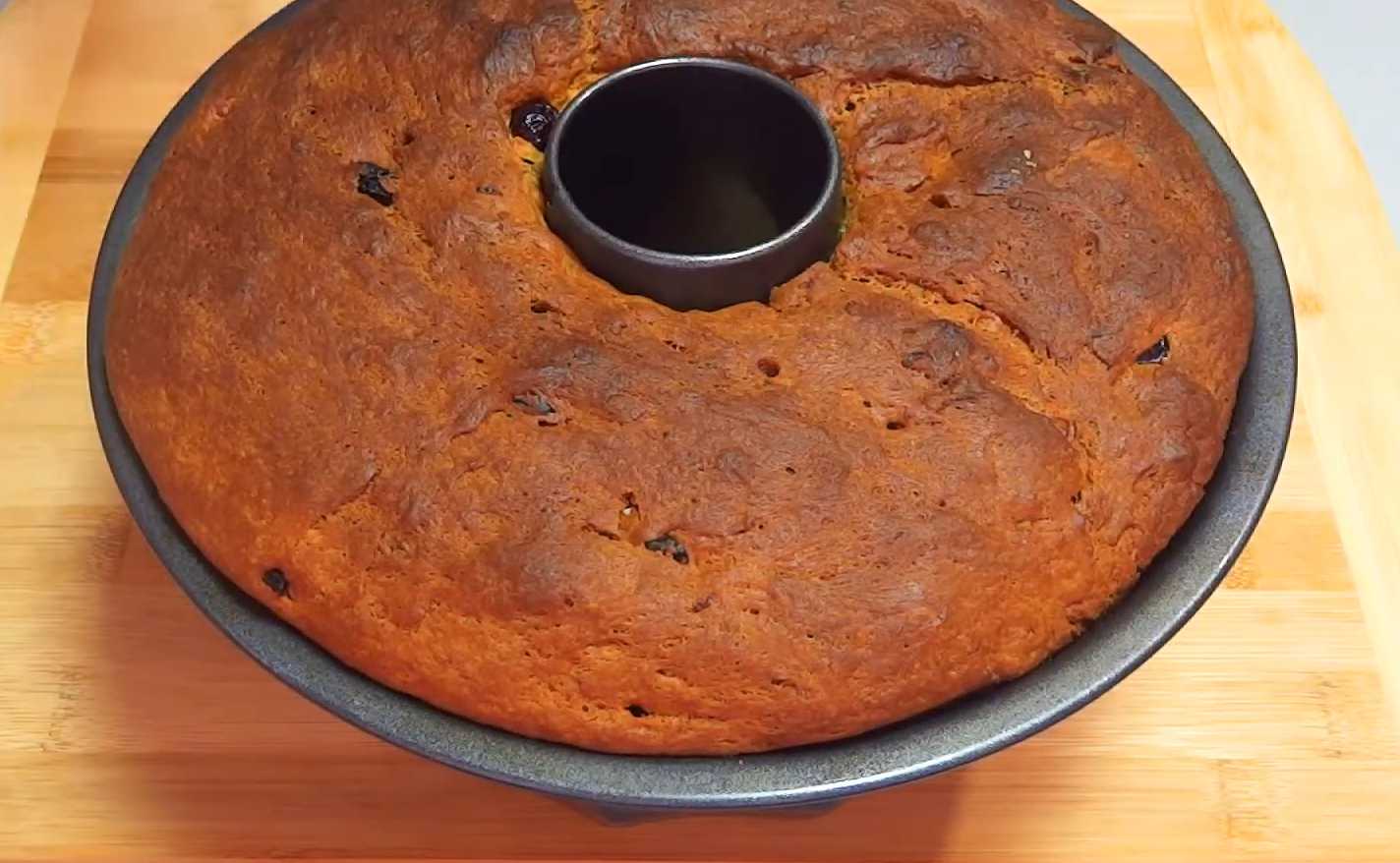 Пасхальный кекс-кулич с изюмом и цукатами-Шаг 12