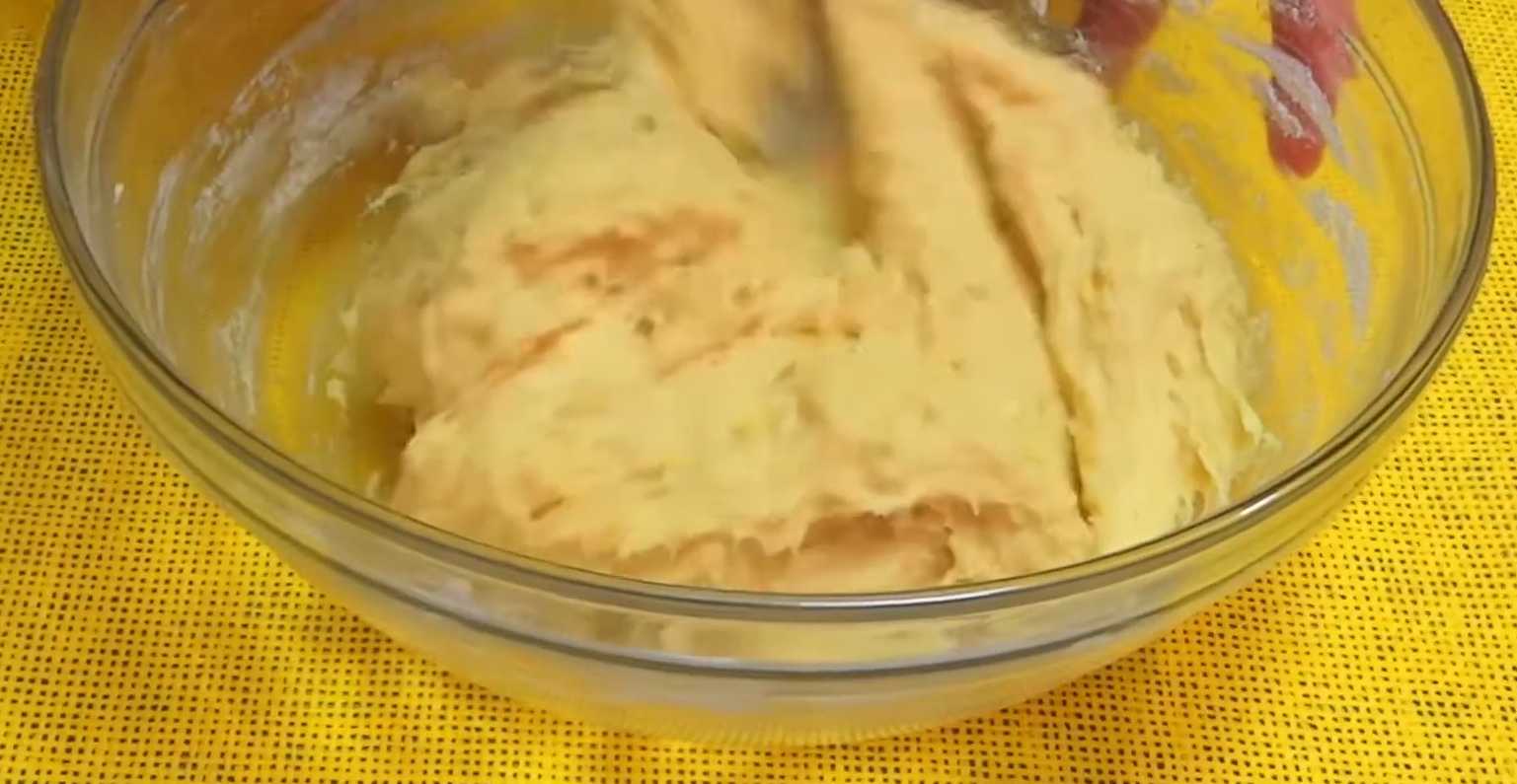 Пасхальный кекс-кулич с изюмом и цукатами-Шаг 7