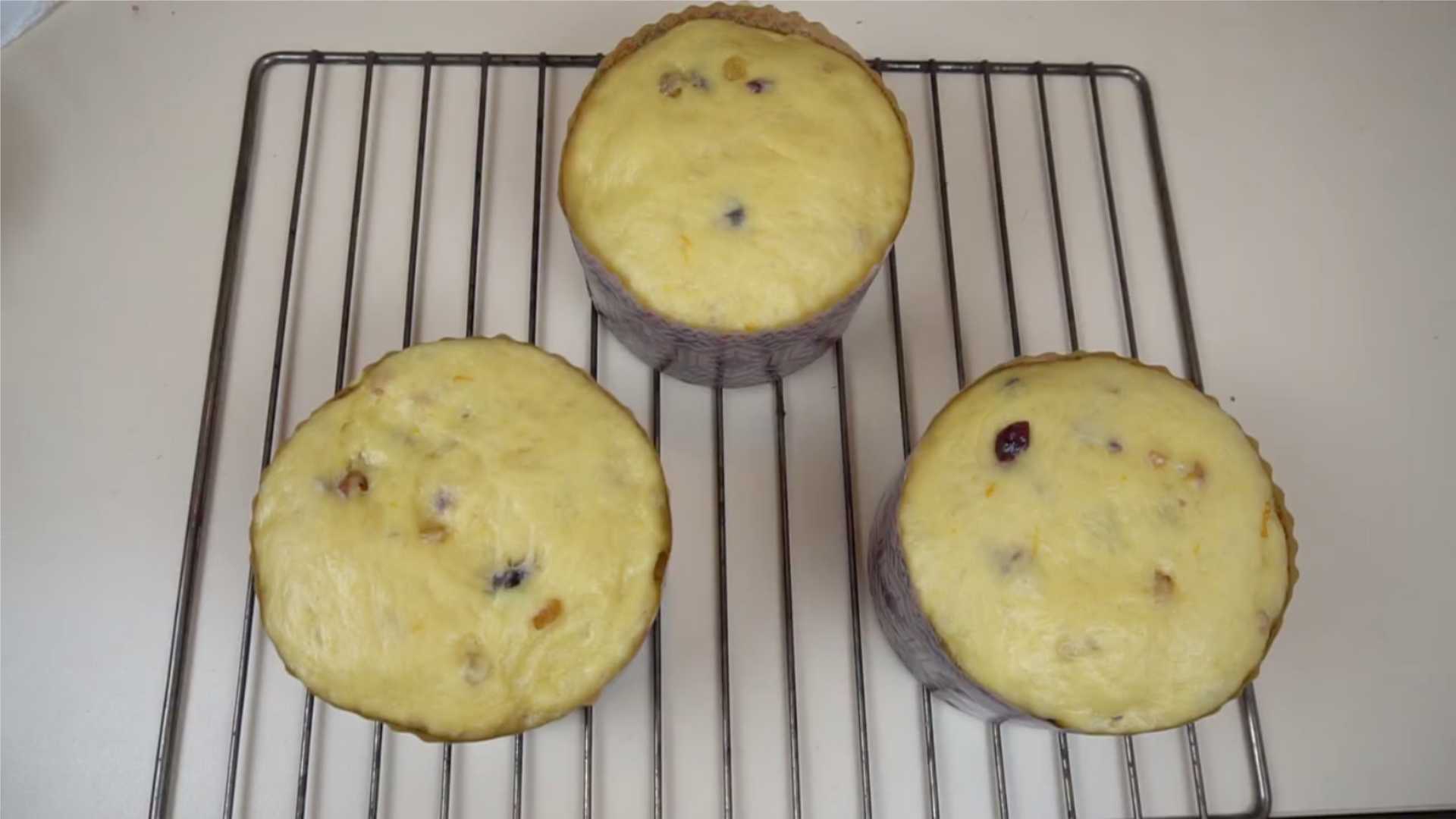 Влажный кулич с сухофруктами и коньячной пропиткой-Шаг 10