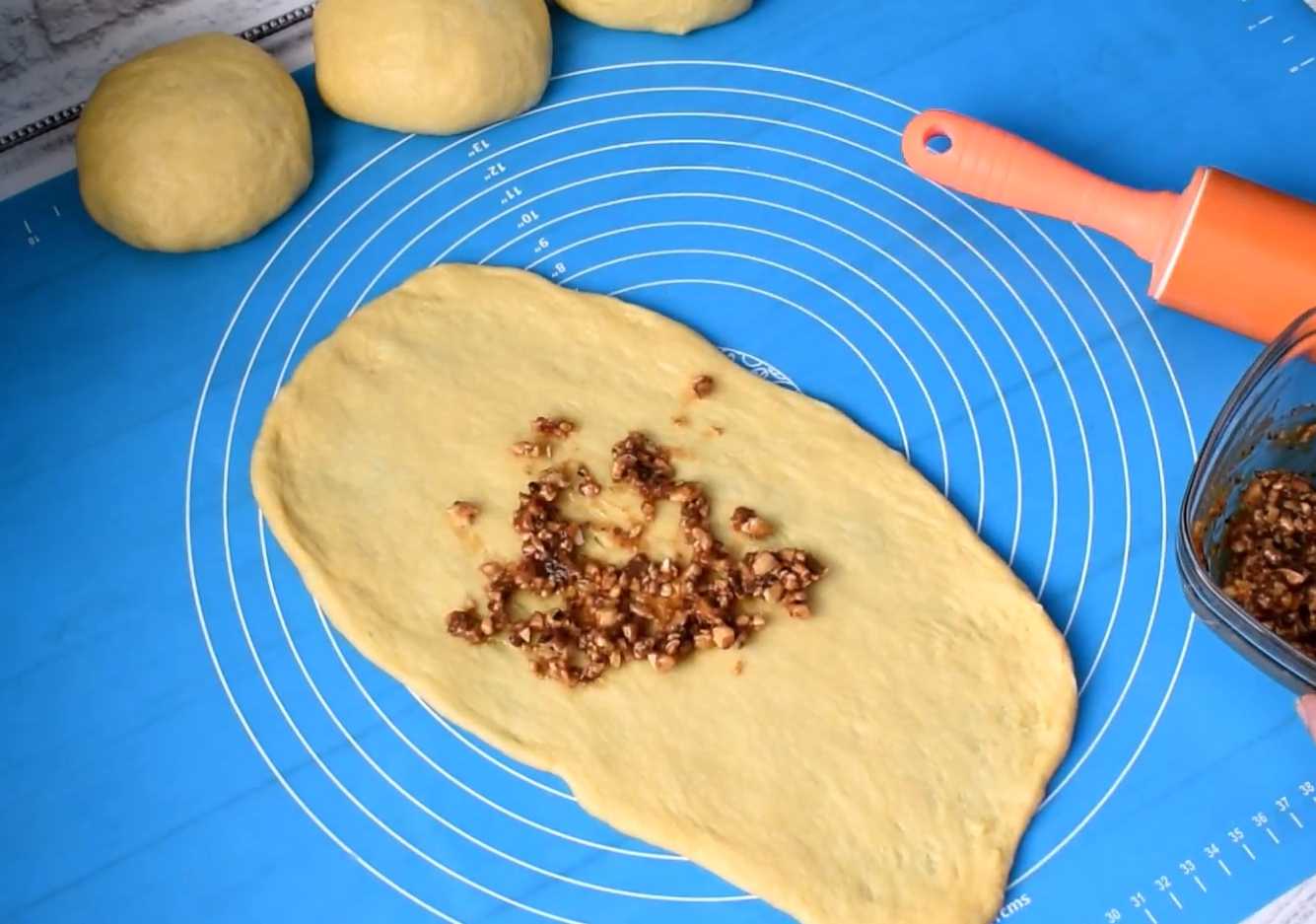 Кулич на сметане с ореховой начинкой-Шаг 12