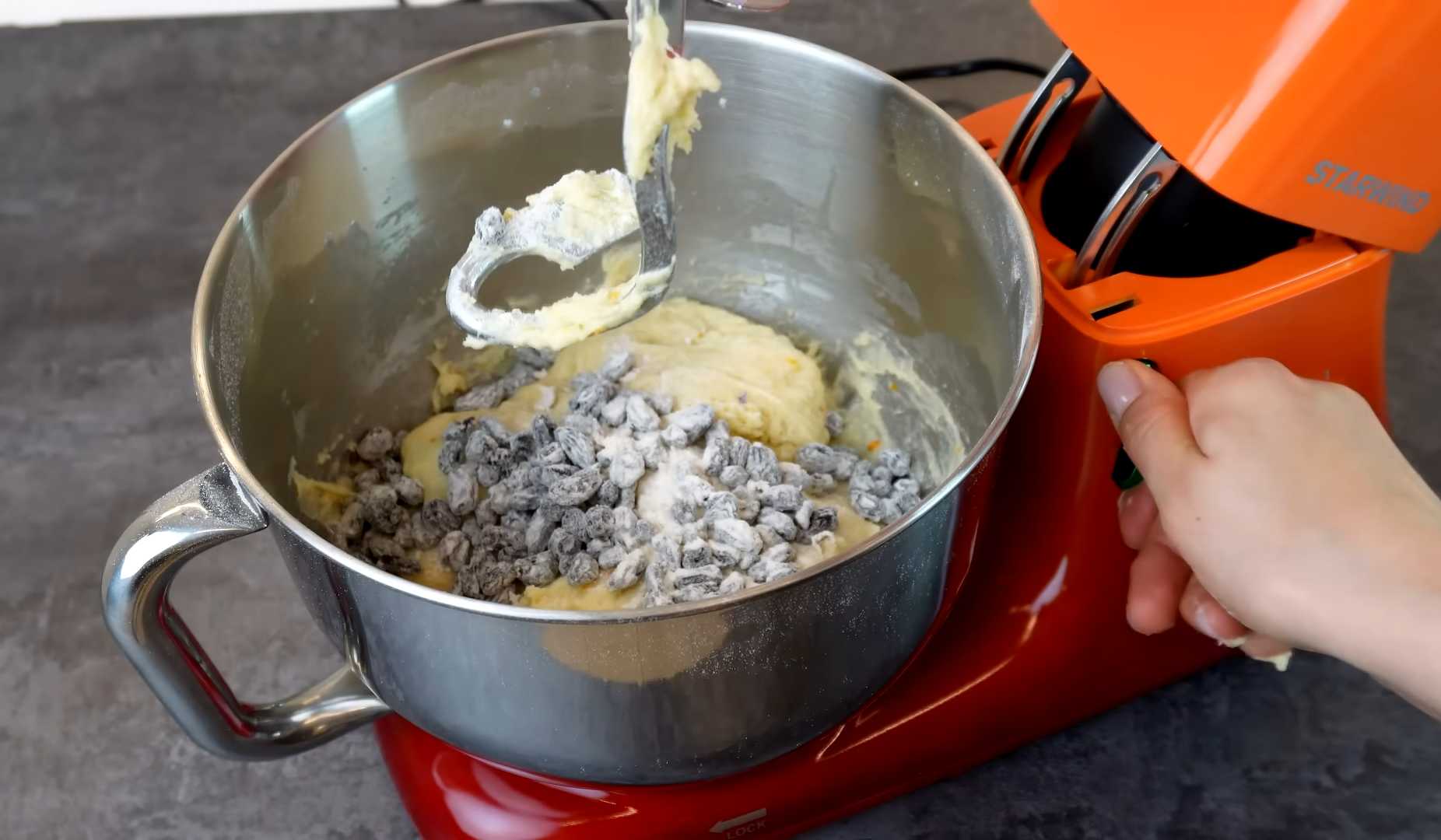 Творожной дрожжевой кулич-Шаг 10