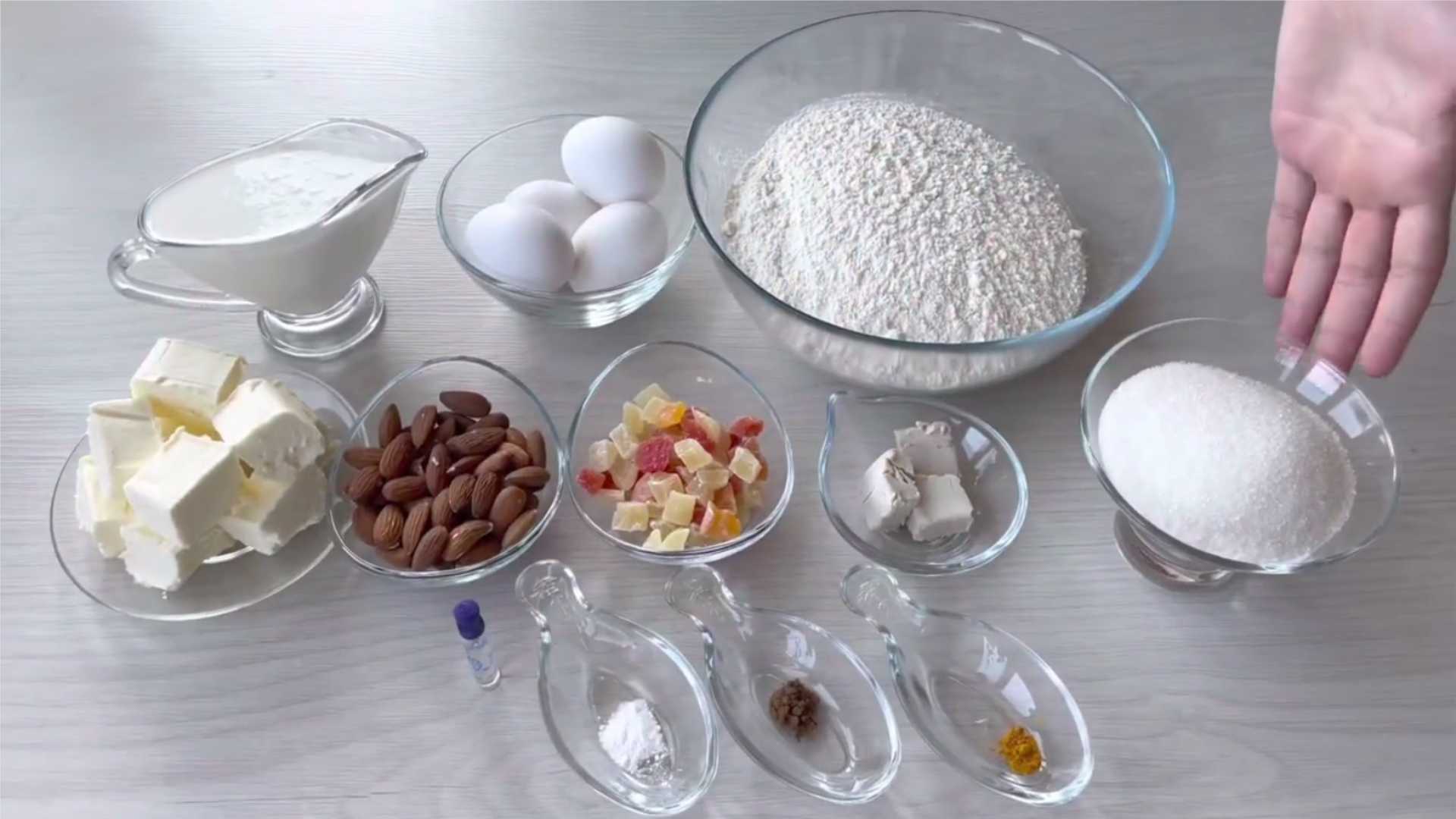 Пасхальный кулич на сливках-Шаг 1