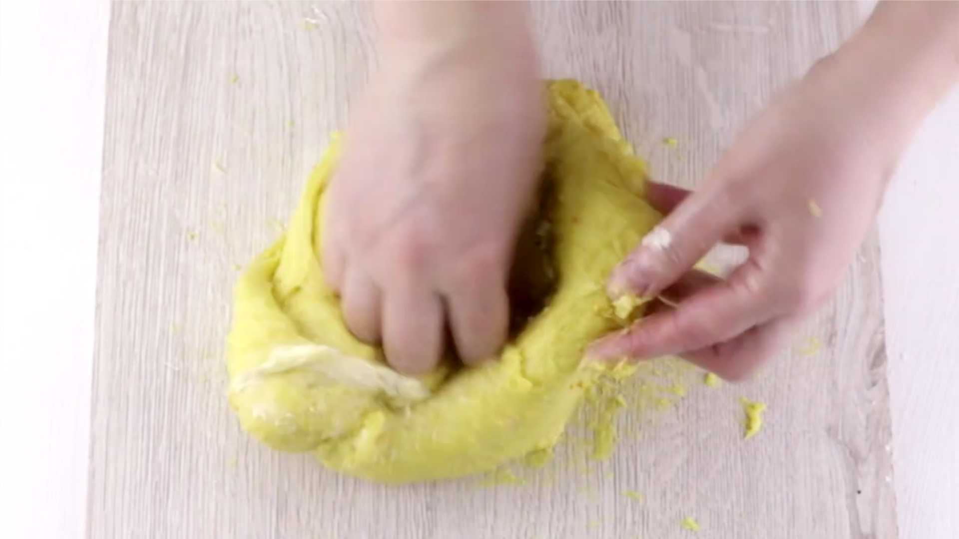 Дубайский кулич с фисташковой начинкой-Шаг 9