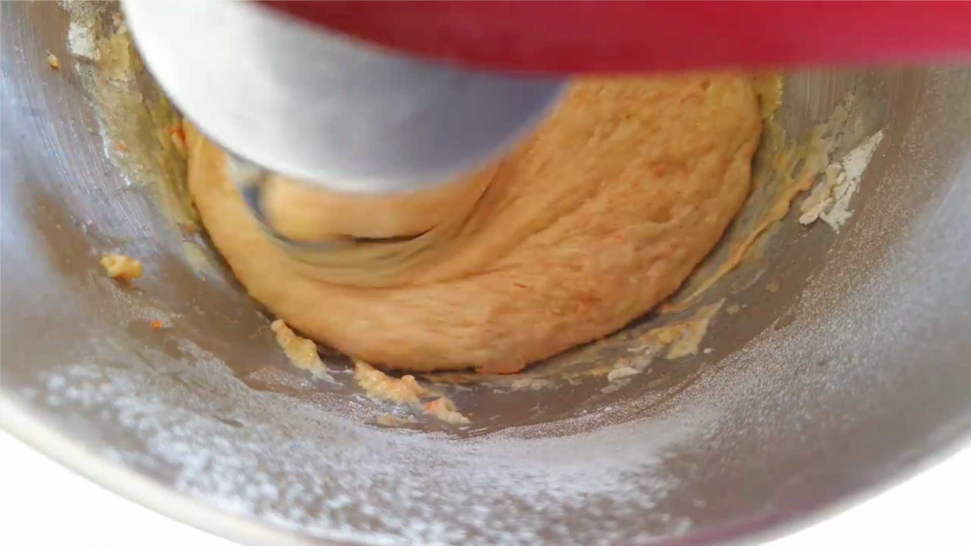 Морковный кулич с апельсиновыми цукатами и итальянской меренгой-Шаг 8