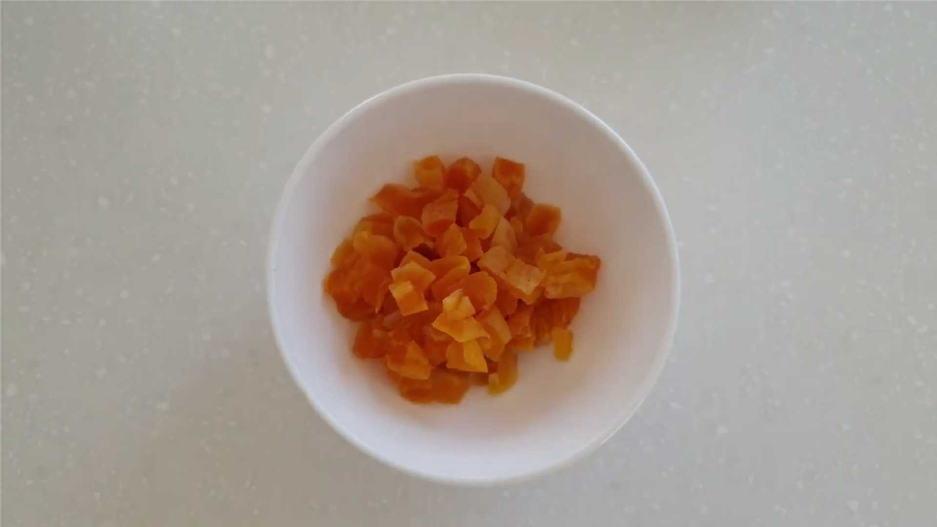 Морковный кулич с апельсиновыми цукатами и итальянской меренгой-Шаг 4