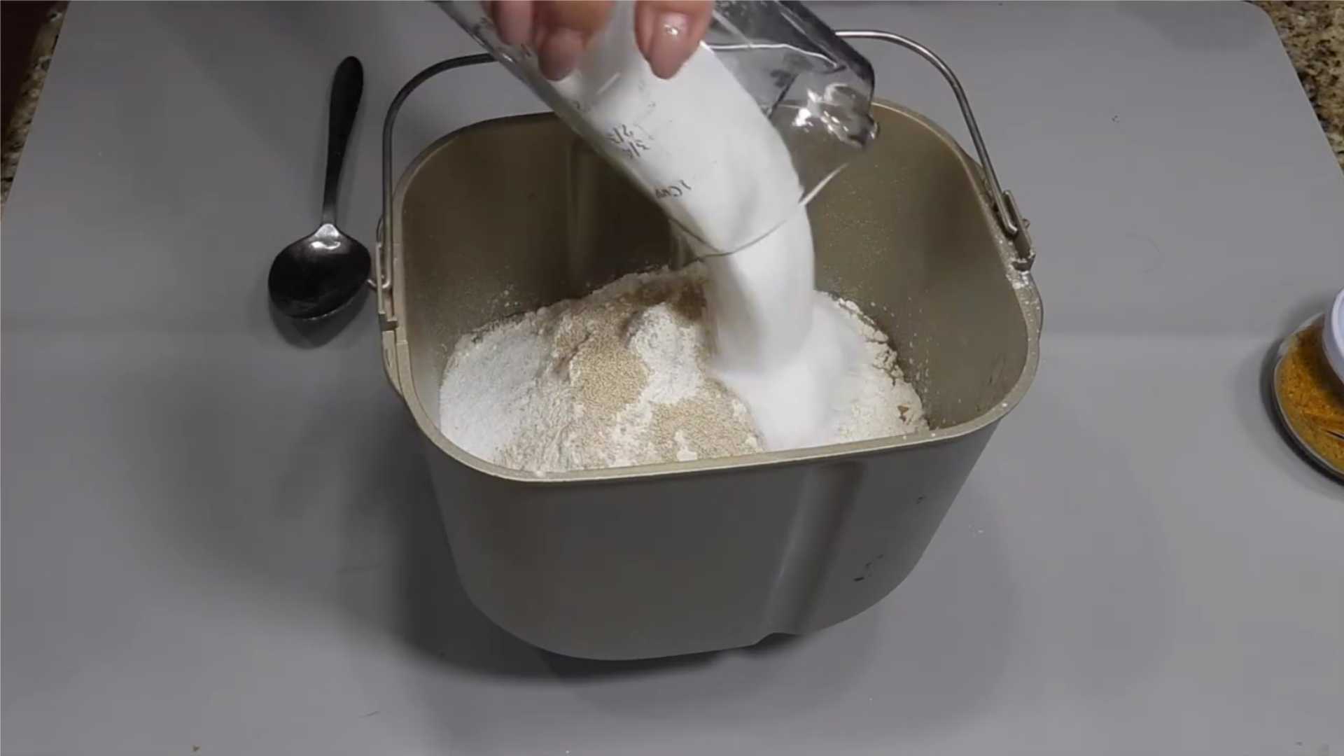 Кулич с изюмом в хлебопечке-Шаг 6