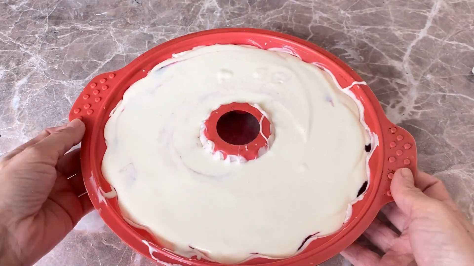 Творожная пасха в шоколадном корпусе с ягодным конфи-Шаг 10