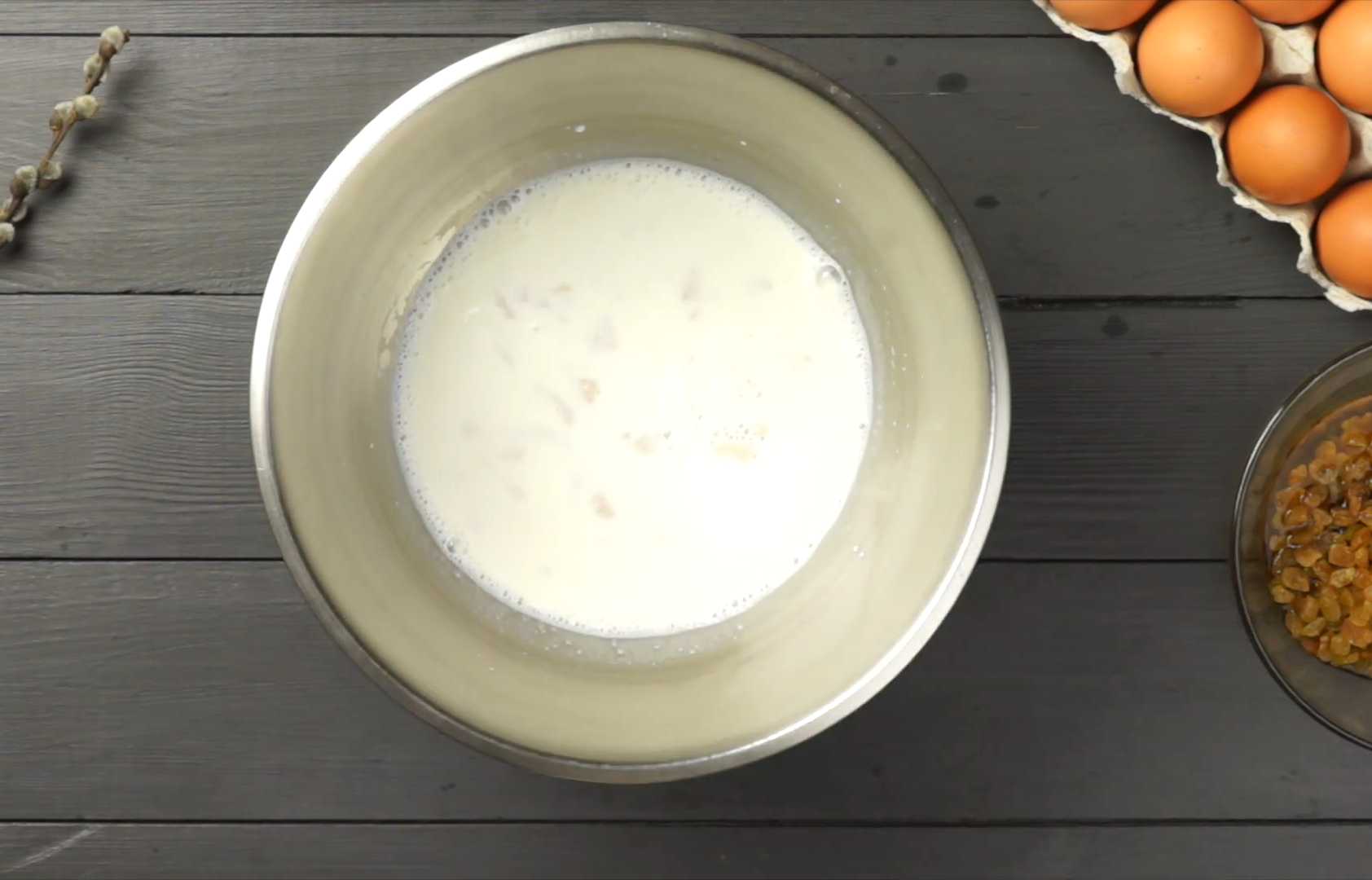 Классический пасхальный кулич с изюмом и коньяком-Шаг 3