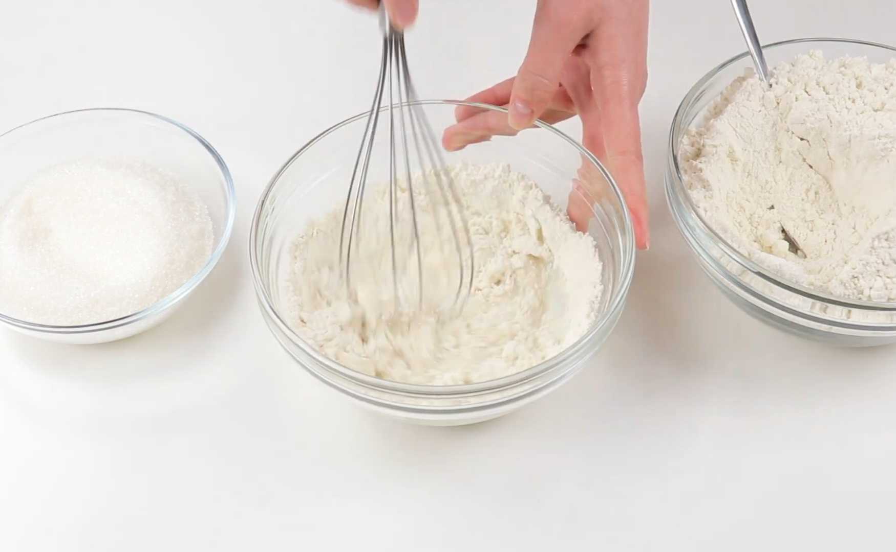 Кулич в духовке на опаре с цукатами и изюмом-Шаг 1