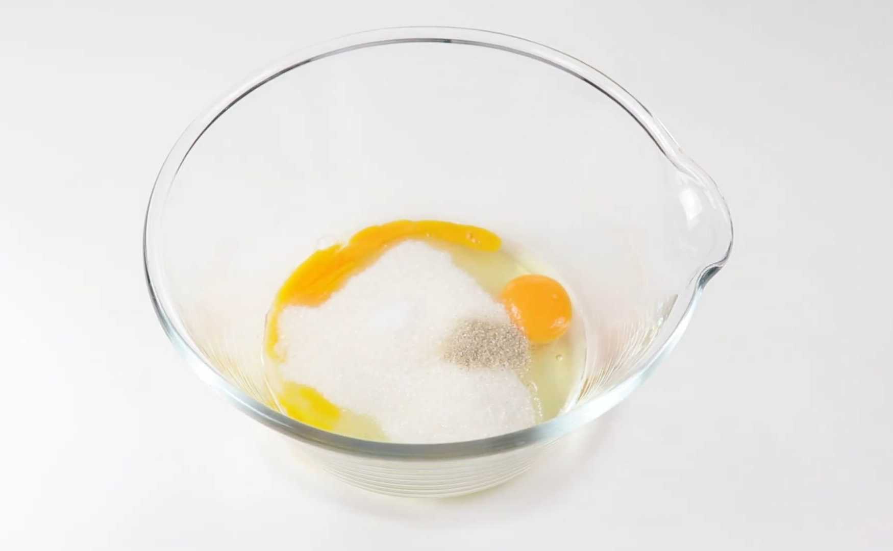 Кулич в духовке на опаре с цукатами и изюмом-Шаг 3