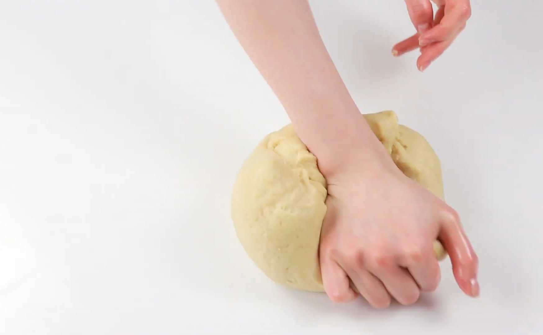 Кулич в духовке на опаре с цукатами и изюмом-Шаг 8