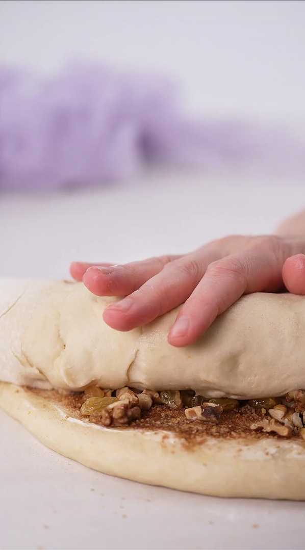 Кулич-венок с начинкой из изюма и орехов-Шаг 7