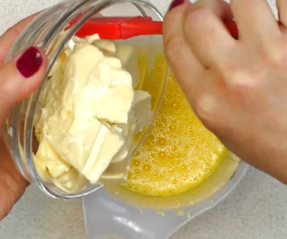 Кулич с цукатами и грецкими орехами-Шаг 5