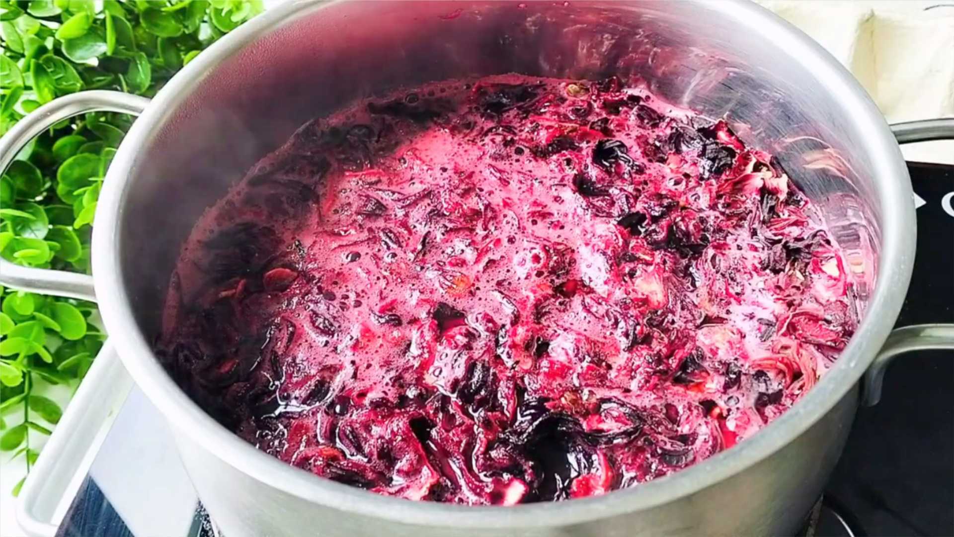 Яйца на Пасху в каркаде-Шаг 4