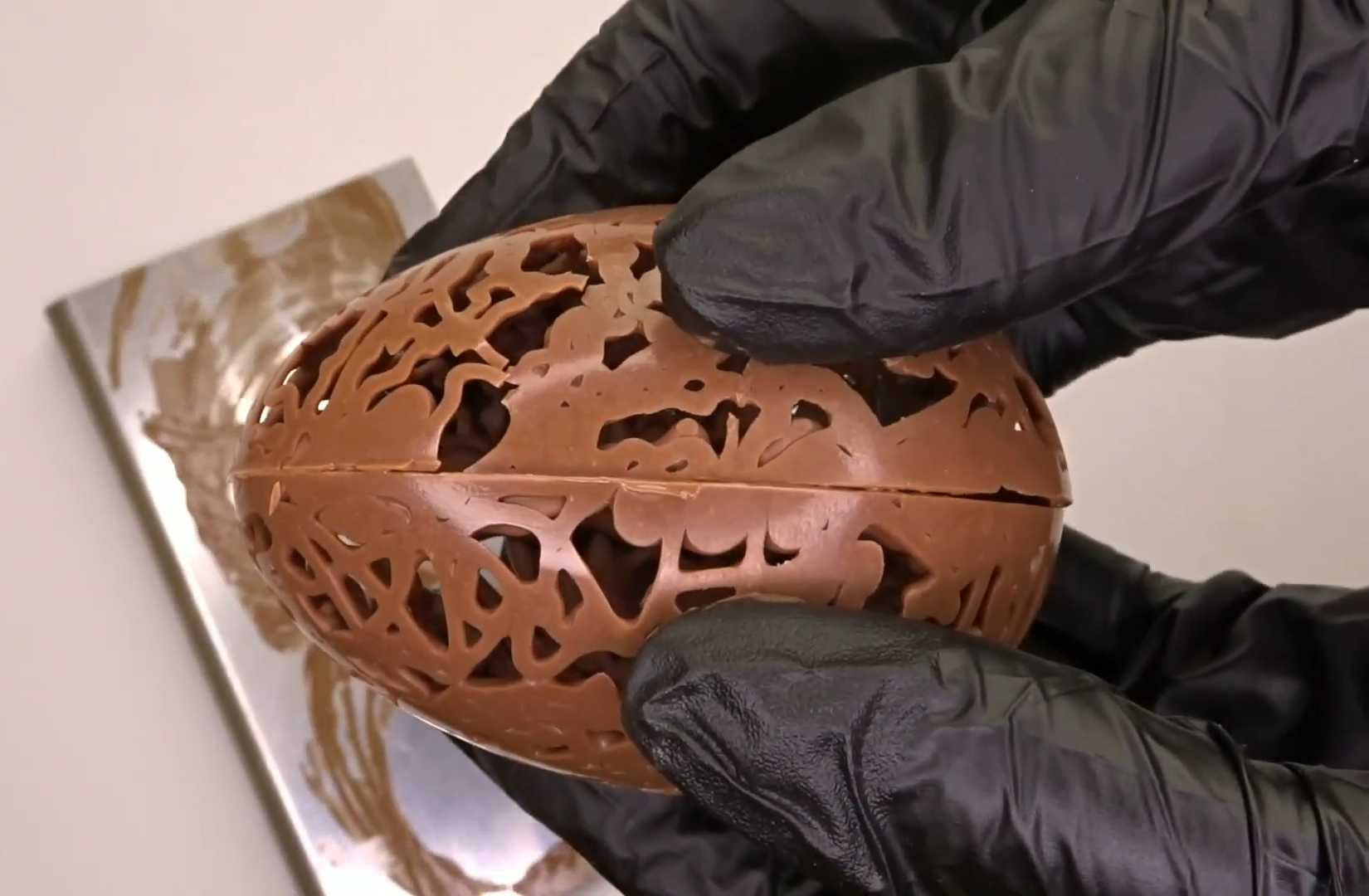 Ажурные шоколадные яйца на пасху-Шаг 10