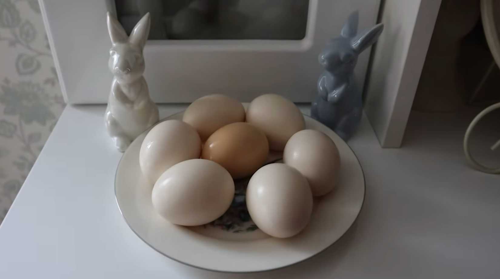 Золотой декор пасхальных яиц-Шаг 1