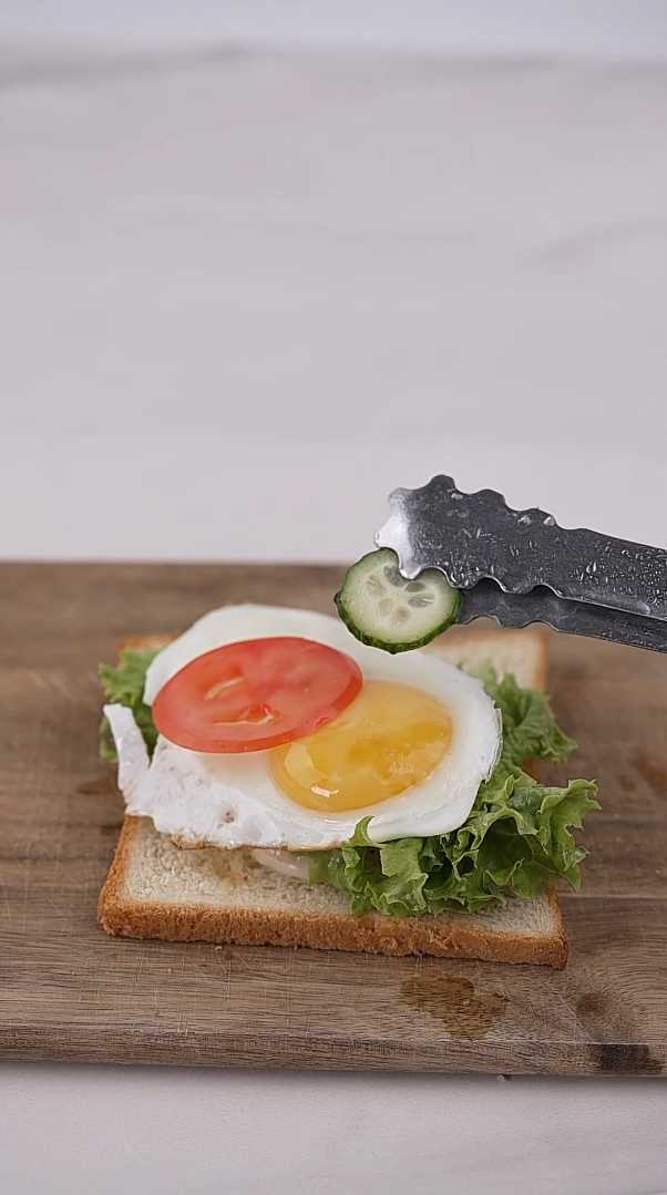 Детский сэндвич с курицей, яйцом и моцареллой-Шаг 6