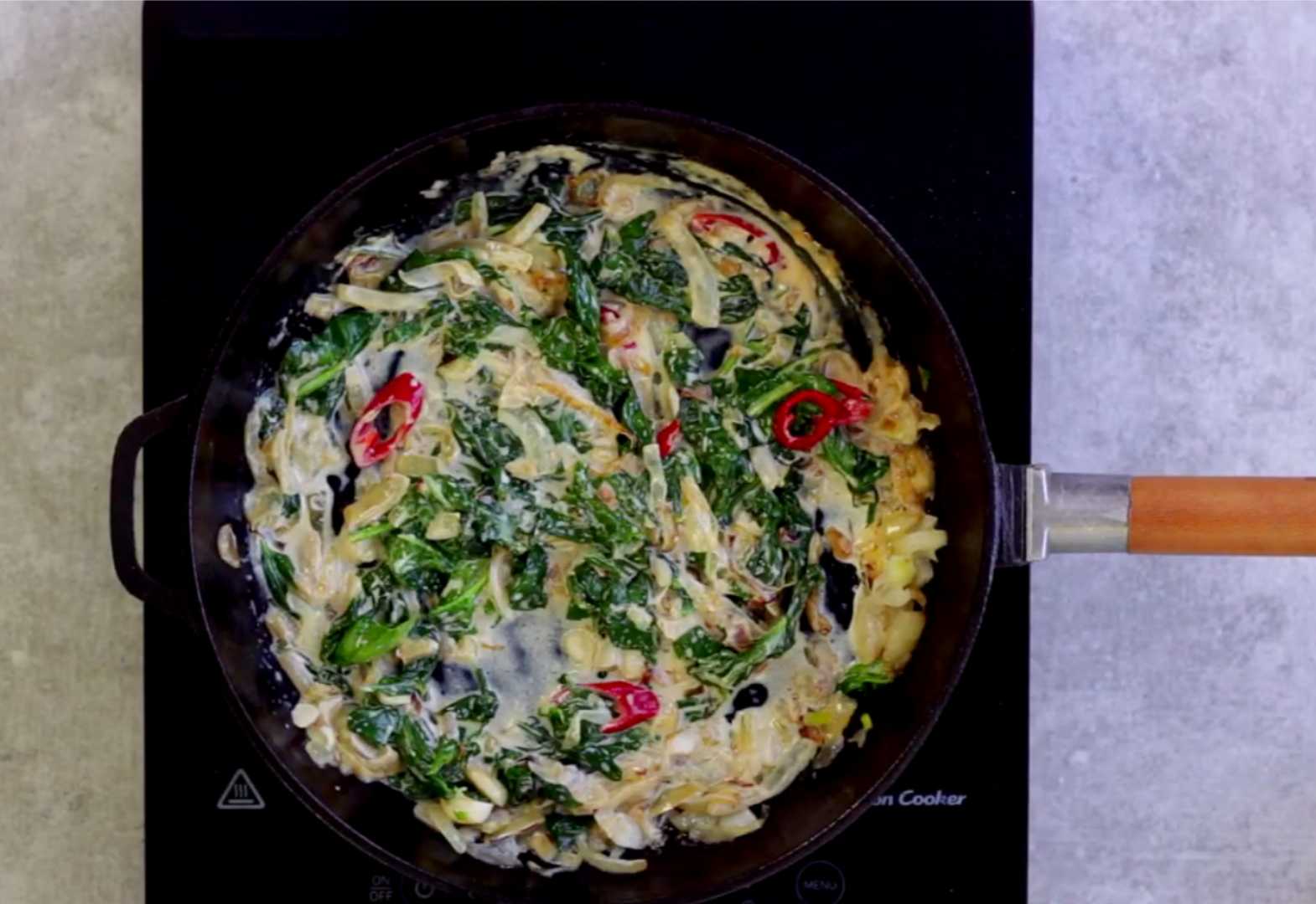 Яичница со шпинатом в духовке-Шаг 6