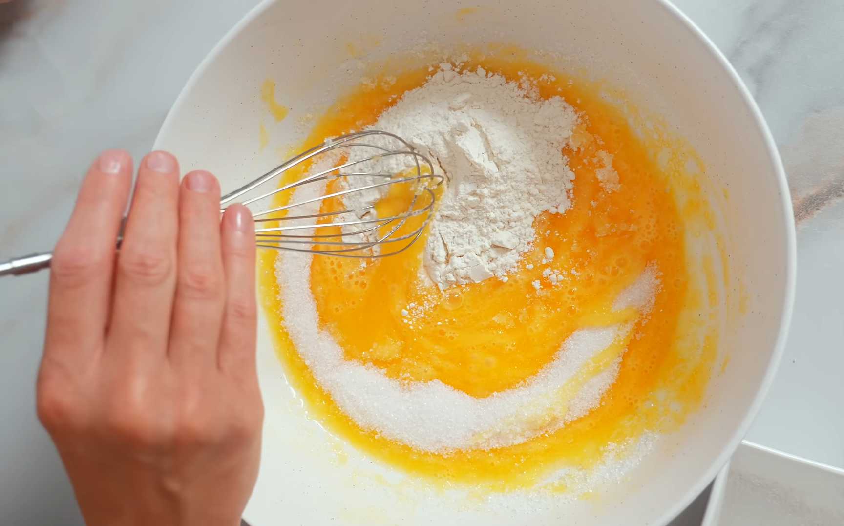 Торт сметанник с заварным кремом и шоколадной крошкой без выпечки-Шаг 2