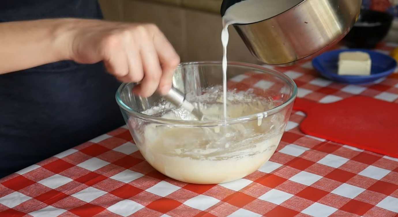 Торт из печенья с бананами и заварным кремом без выпечки-Шаг 3