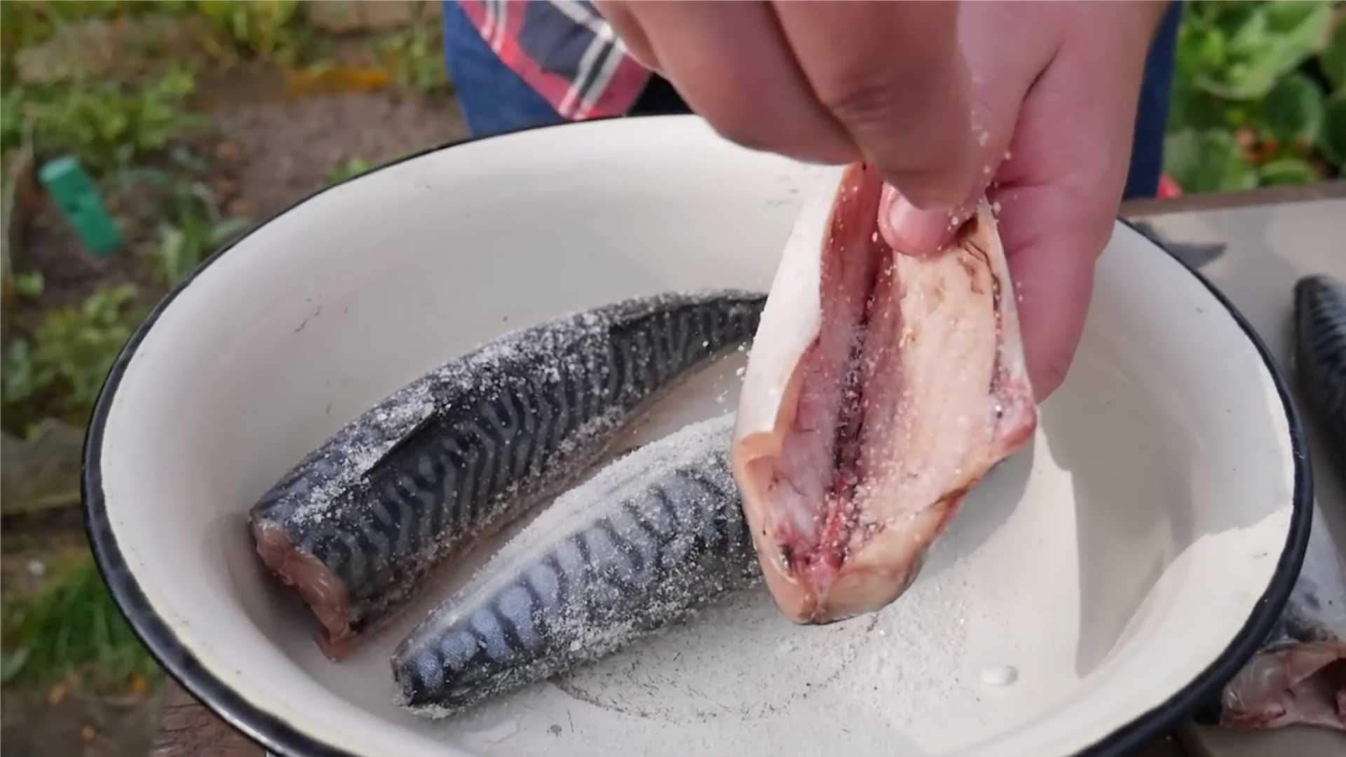 Скумбрия горячего копчения в коптильне-Шаг 4