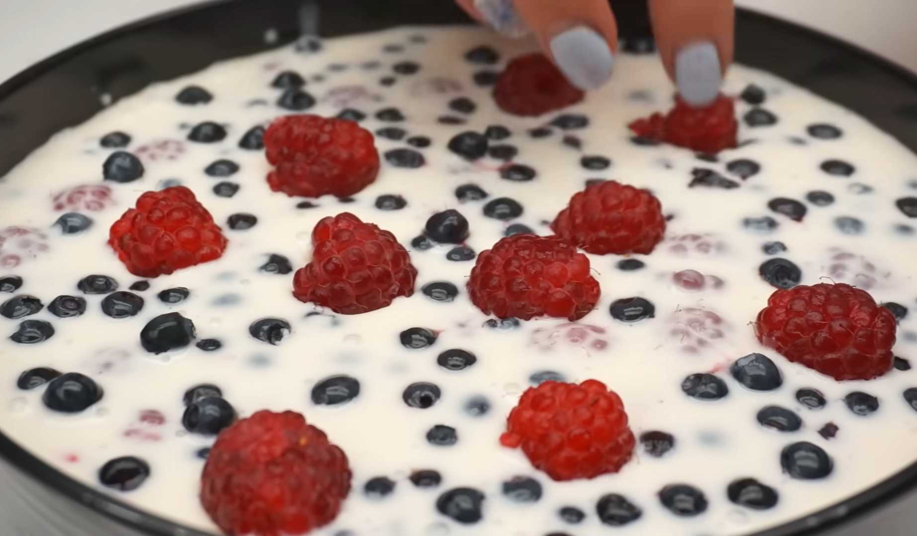 Ягодный торт без выпечки-Шаг 9