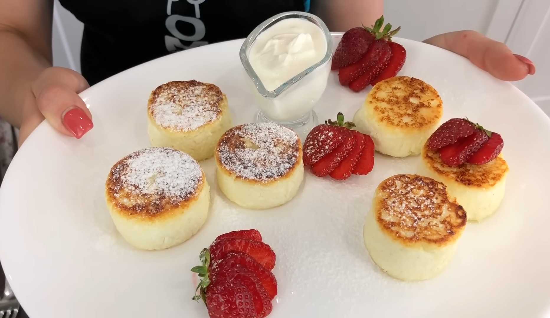 Пышные высокие сырники из творога с манкой-Шаг 9