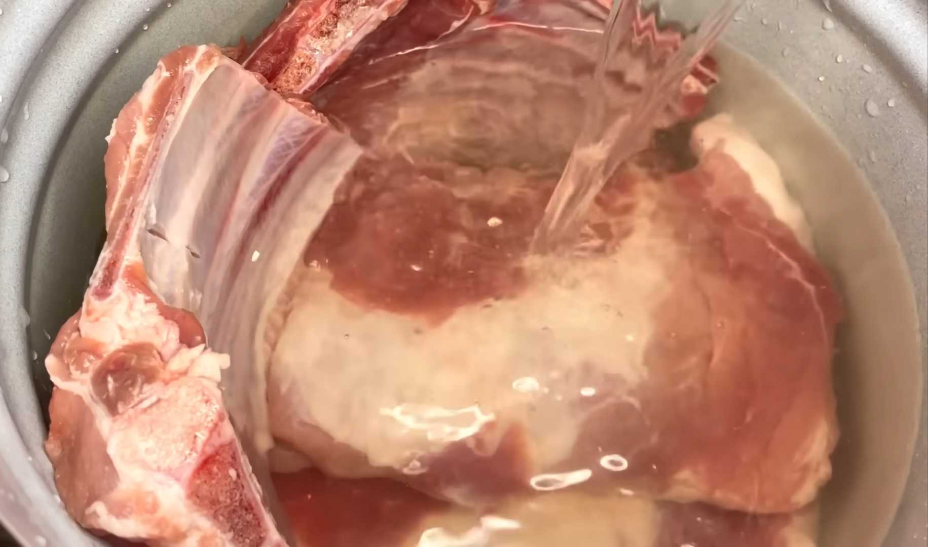 Грудинка и сало горячего копчения в кастрюле-Шаг 2