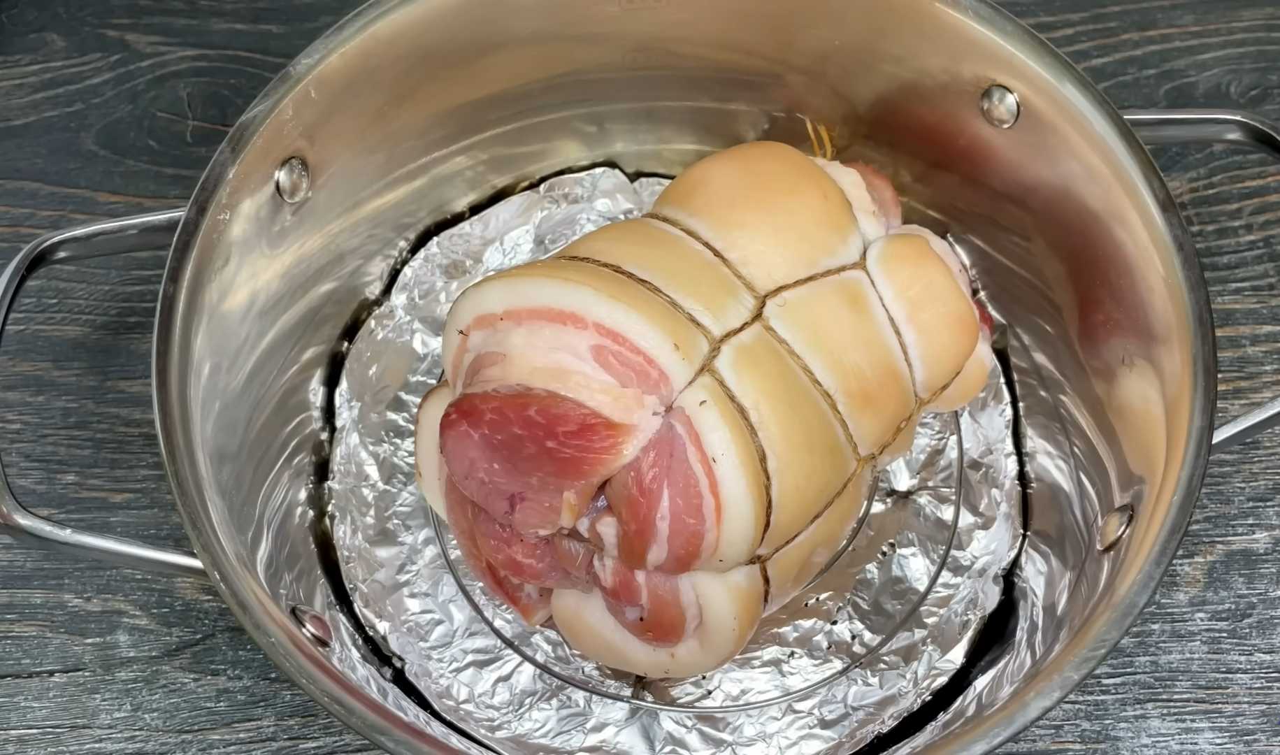 Грудинка и сало горячего копчения в кастрюле-Шаг 8