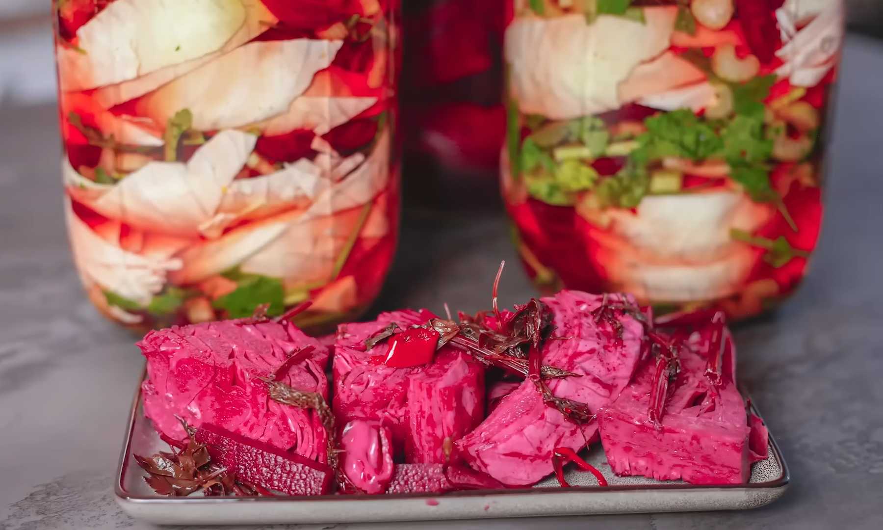 Хрустящая маринованная капуста со свеклой и сельдереем-Шаг 8