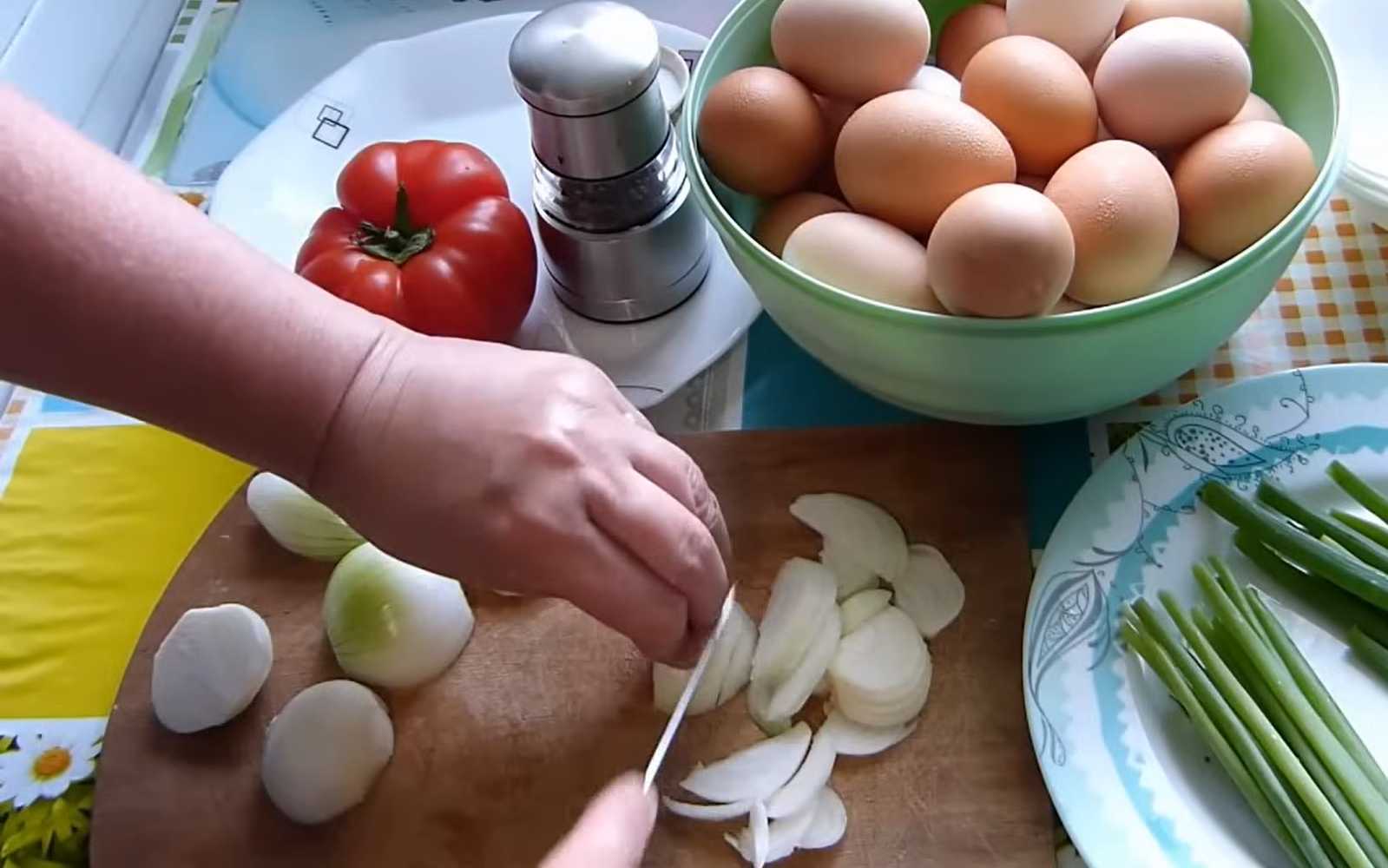 Царская яичница с овощами-Шаг 1