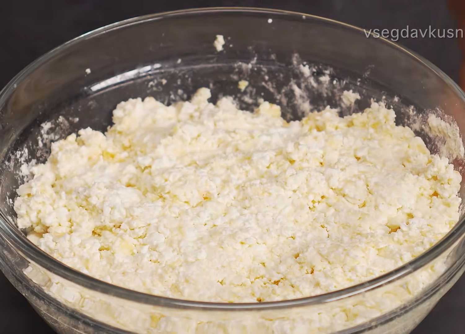 Сытные творожные сырники-Шаг 4