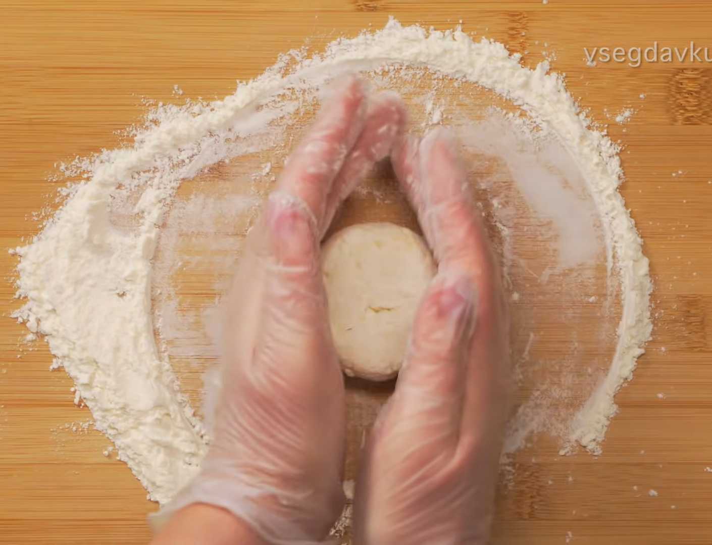 Сытные творожные сырники-Шаг 6