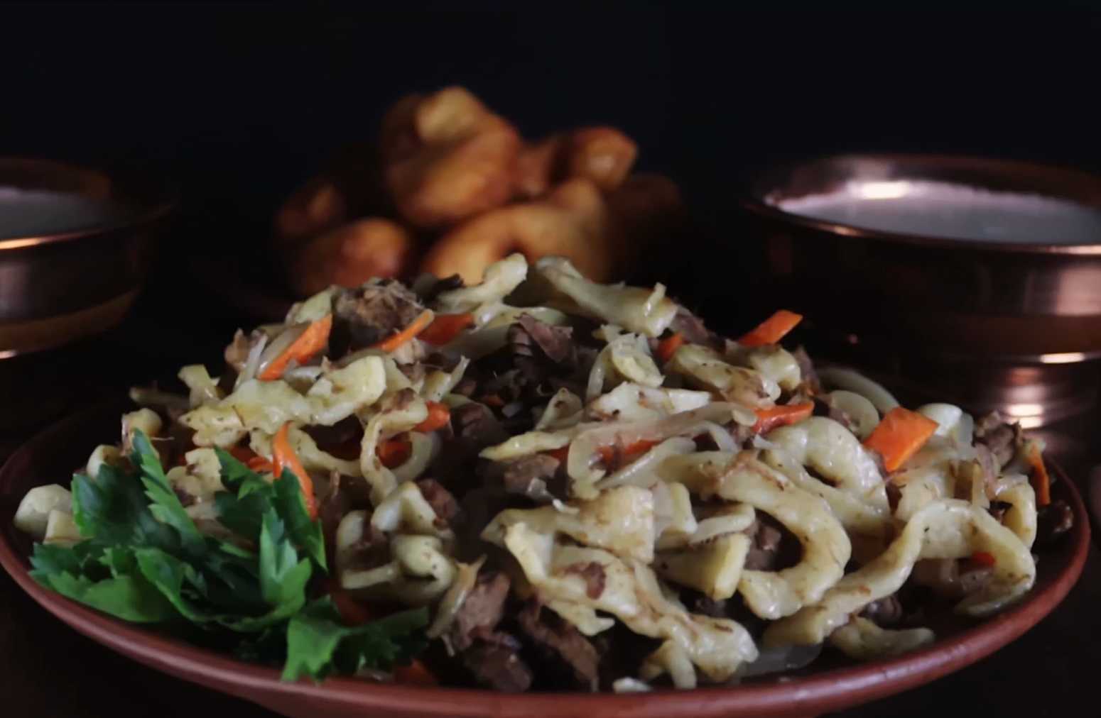 Калмыцкая лапша с мясом Хурсн Махн-Шаг 8